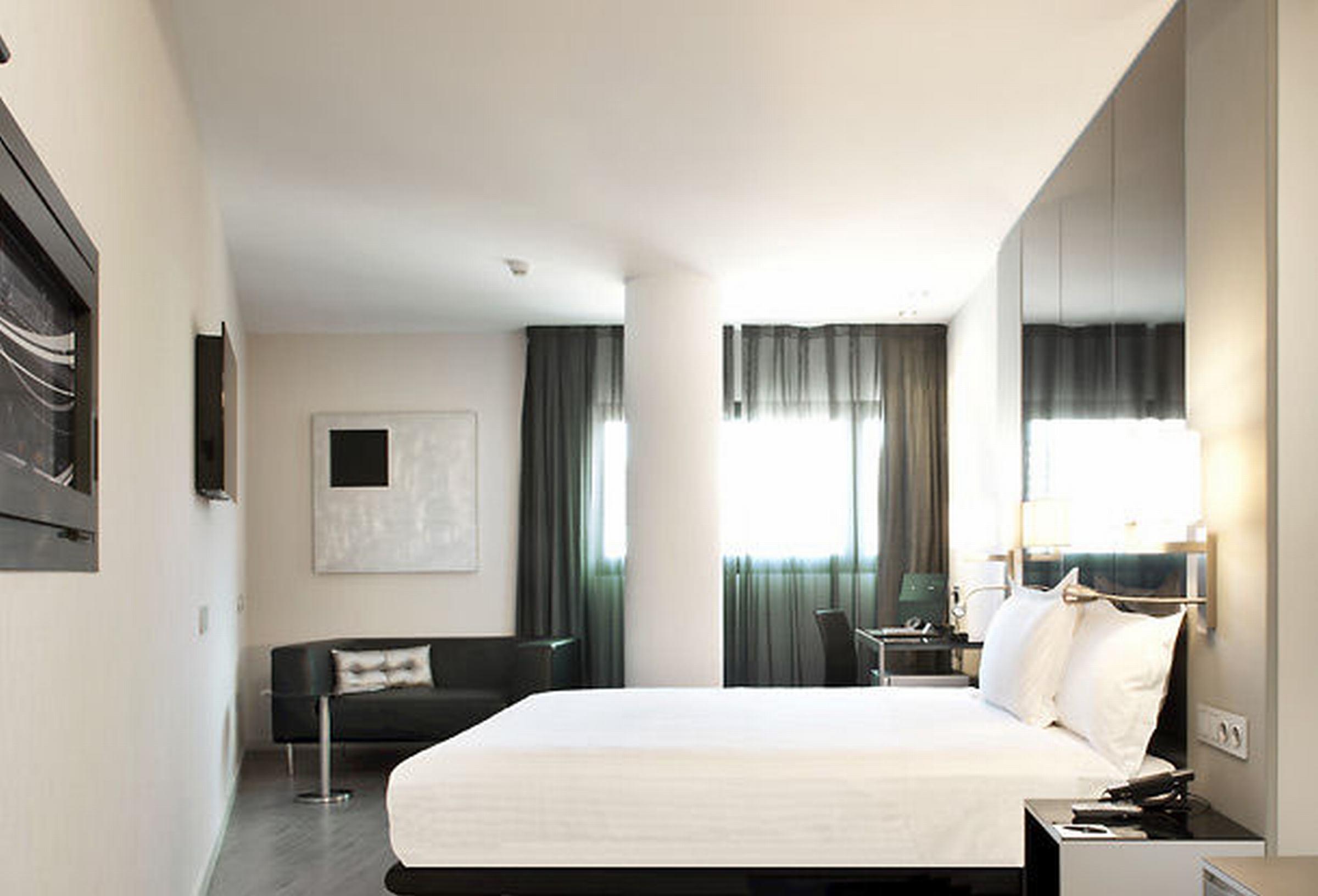 Ac Hotel Sants By Marriott Барселона Экстерьер фото