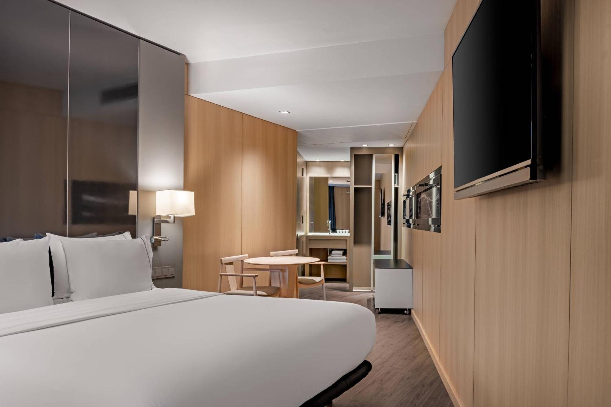 Ac Hotel Sants By Marriott Барселона Экстерьер фото