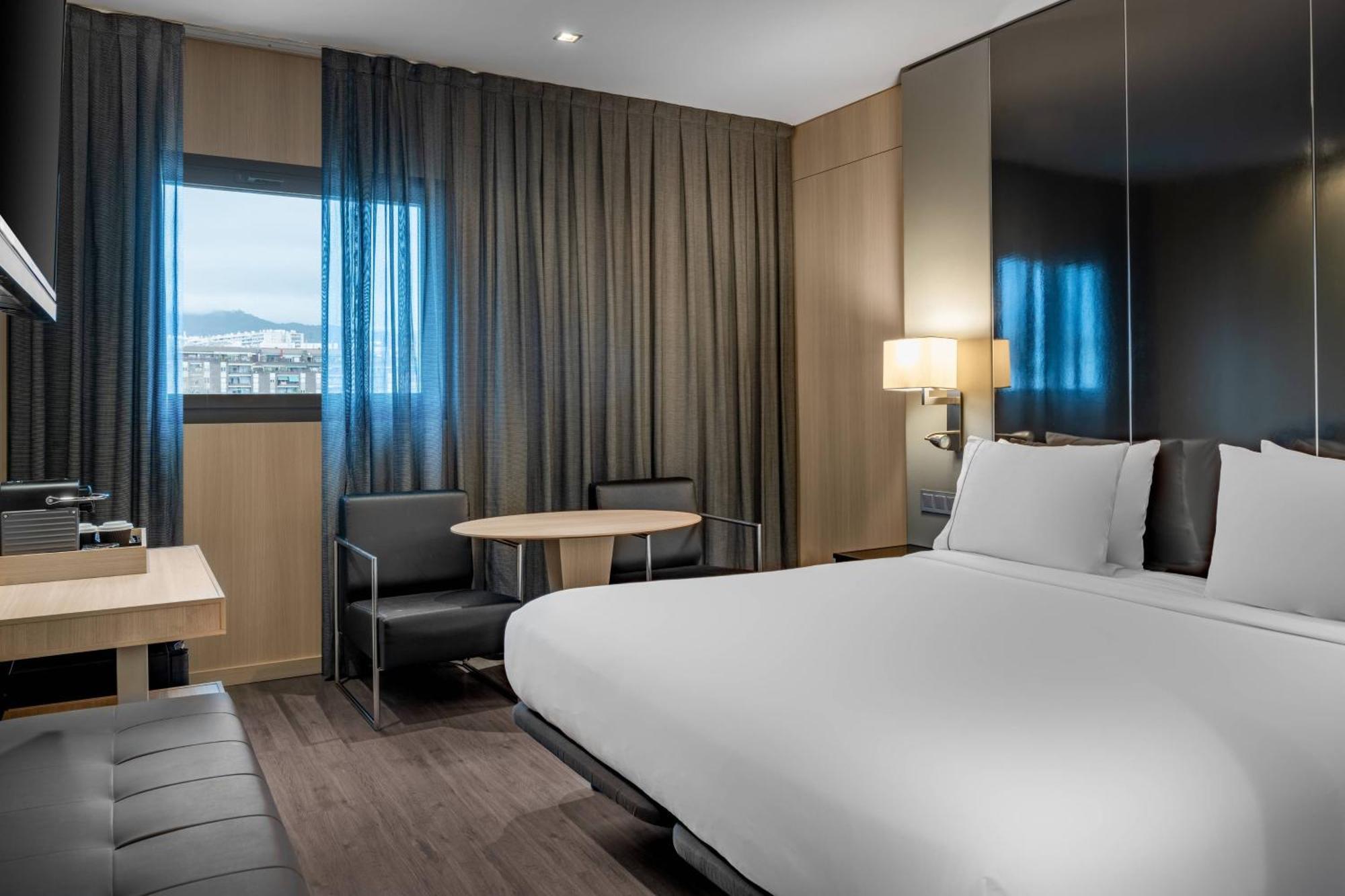 Ac Hotel Sants By Marriott Барселона Экстерьер фото