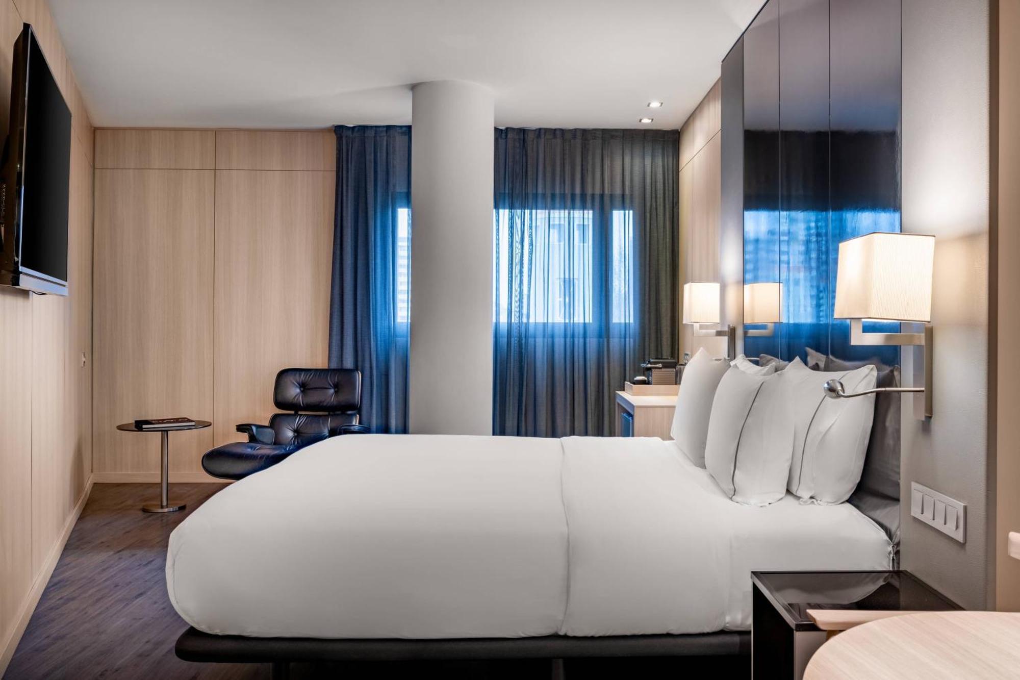 Ac Hotel Sants By Marriott Барселона Экстерьер фото