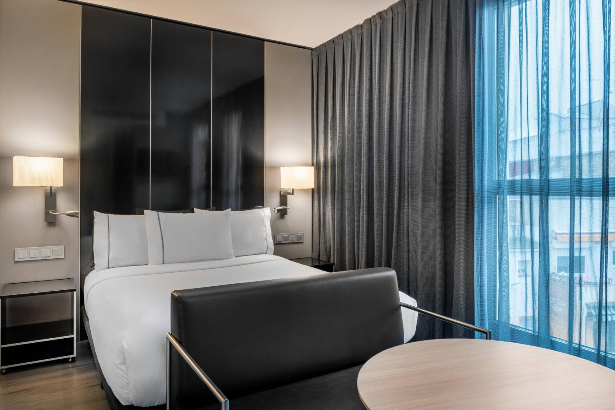 Ac Hotel Sants By Marriott Барселона Экстерьер фото