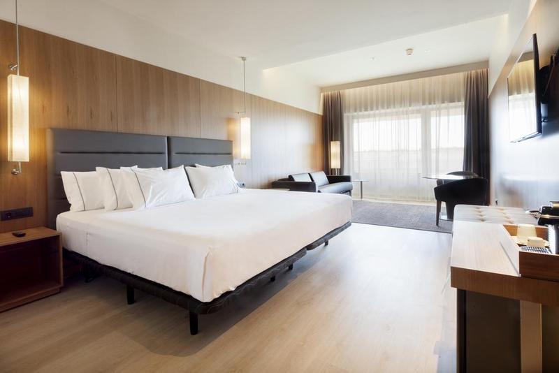 Ac Hotel Sants By Marriott Барселона Экстерьер фото